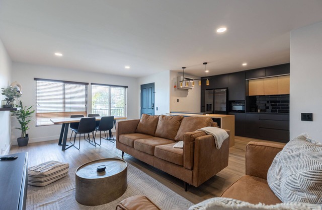 NEW High-End Fully Renovated 2 BR/2 BA in Golden Hill