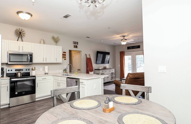 Fully Renovated 2BR Condo walking distance to Ole Miss Campus!