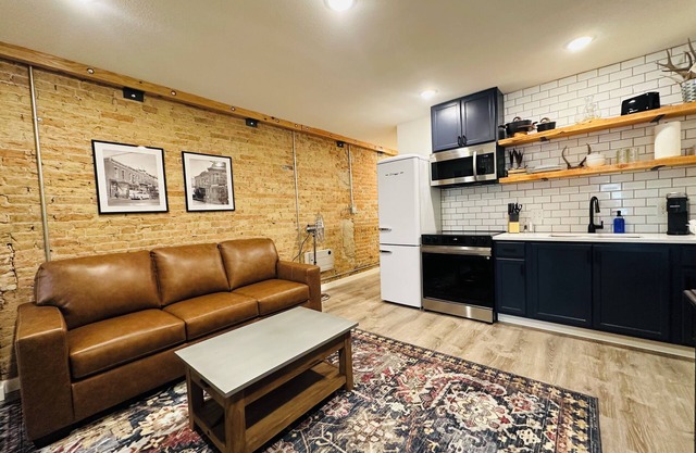 Fully Renovated, Historic Downtown Dillon Apartment