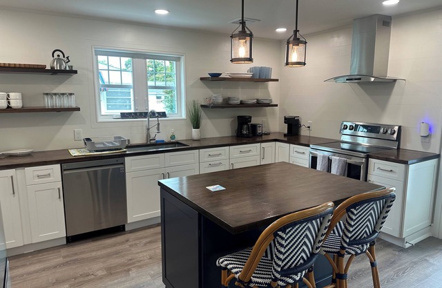 Fully renovated top to bottom, Coastal Chic