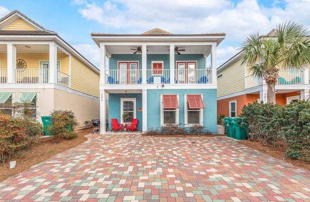 FullyLoaded4BR~Kid Friendly~Walk2Beach&Pool~Seasonal Shuttle~Sleeps 12
