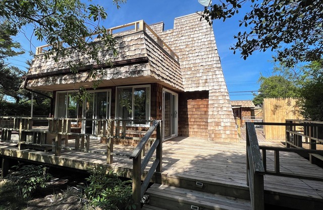 Fun and fabulous 3br in Cherry Grove