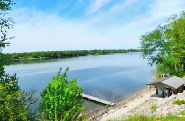 Fun cozy cabin on Pokegama excellent location!
