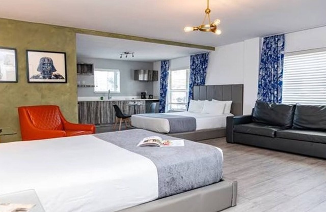 Fun for the Whole Family! 2 Pet-Friendly Units Near Bal Harbor Beach!