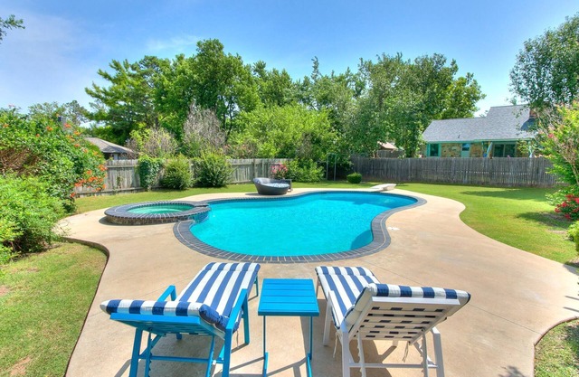 Spaß! Offenes 4-Bett w / Swimmingpool! Norman / OKC Veranstaltungen!