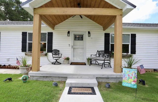 Fun place, Hot Tub, king Bed relax enjoy sleeps13 vacation Golf Pinehurst 2024