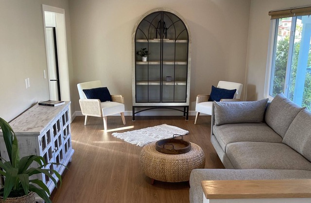 3b/3b Capitola newly furnished - 5 min walk to beach
