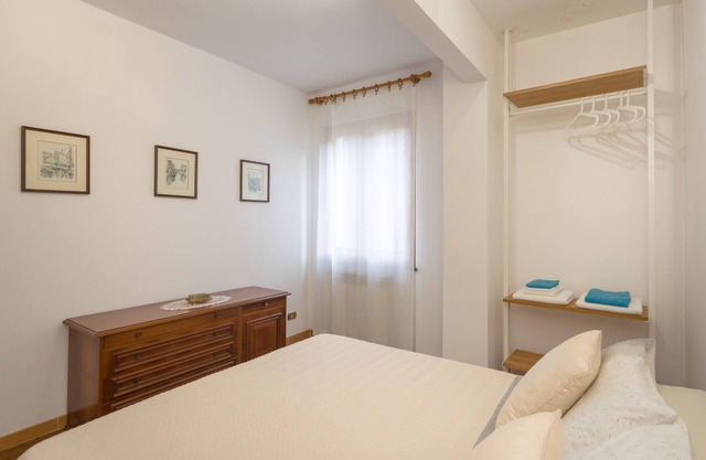 Wohnung für 4/6 Personen im grünen Herzen des Golfo Paradiso eingerichtet.