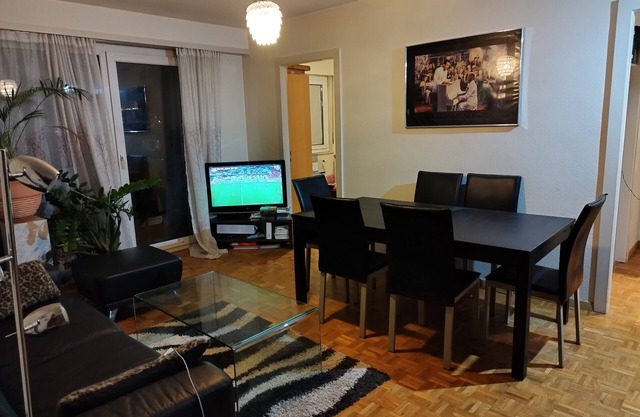 Furnished appartment vis-a-vis of railstation 5 min from lake at Montreux