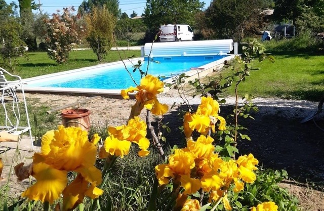 schönes Haus mit Garten, Pool, in der Nähe der Gorges de l'Ardèche.