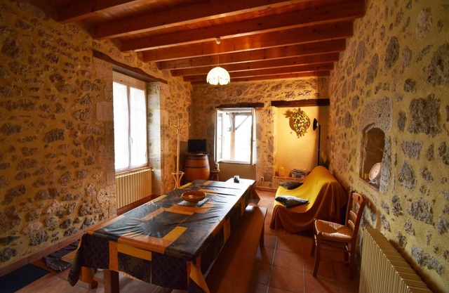 TRÈS JOLI GÎTE MITOYEN - LGM415B