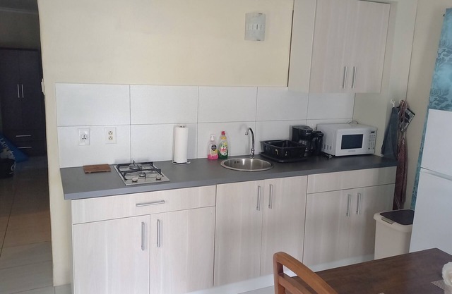 G & M Apartment mit Terrasse und nahe gelegenen Stränden und Sehenswürdigkeiten