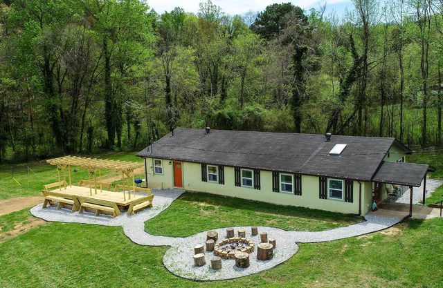 NEW! GA Retreat ~ 10 Mi to Rock City Chattanooga!