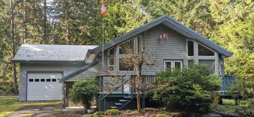 Gabriola Island B&B By The Sea