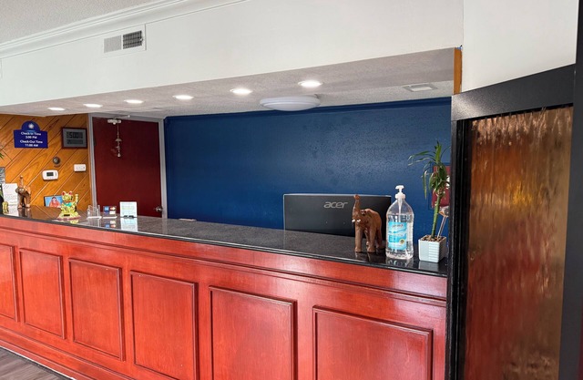 Galaxy Inn & Suites