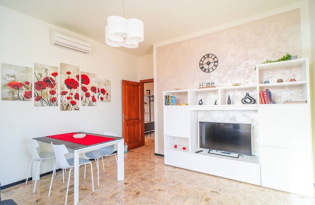 Gallinara accommodation a stone's throw from the sea in Liguria, Albenga