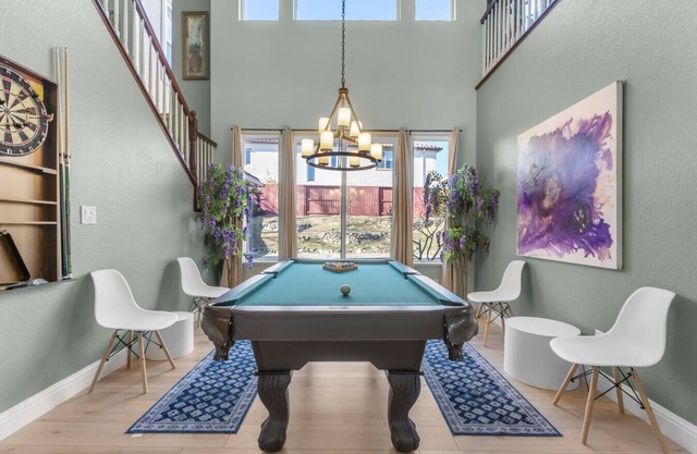 Game Lovers' Retreat: 4000 sqft of Fun