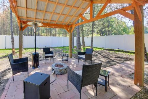 Game Room and Patio Pet-Friendly Oldtown Retreat