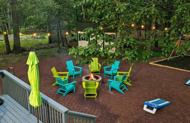 Hot Tub | Game Rm | Fire Pit | Playset | Grill