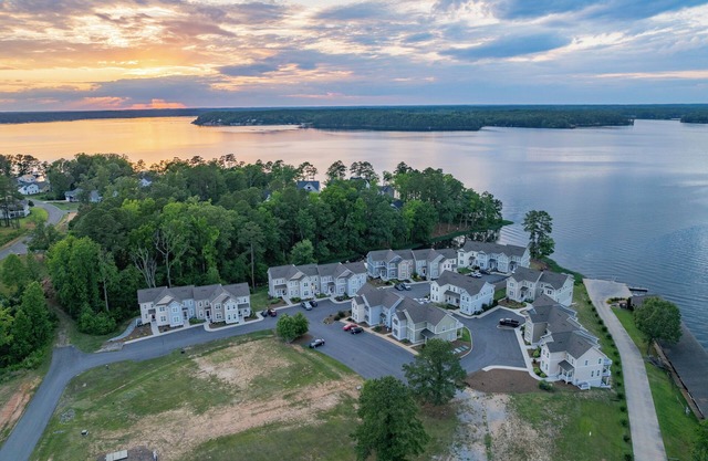 Game Room! Pontoon Rental~Boat Slip~Fire Pit