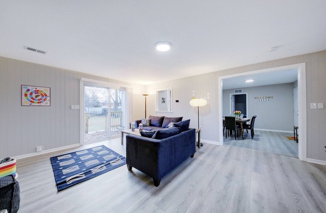 Game Time- 3 bed, 1 bath whole house
