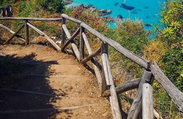 Ganze Wohnung #3 in der "baia DEL Sole-zambrone"-meerblick-pool-ruhe-nahe Tropea