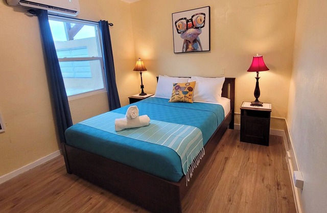 Garden 1 bedroom in Esperanza, close to everything