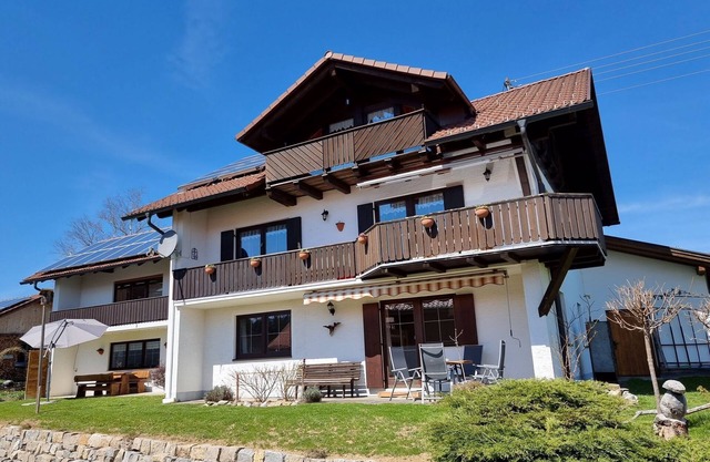 Wohnung in Wildsteig mit möbliertem Garten
