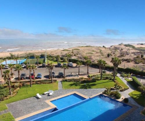 GARDEN BAY Appartement Luxe Front de Mer à Tamaris Sidi Rahal, Plage Privée, Piscine et Loisirs