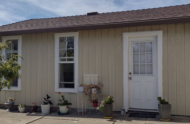 Garden Cottage- East Hill Richmond near San Francisco, Wine Country, Bay, casino