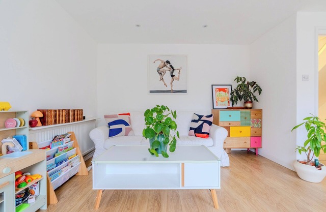 Garden| Desk Working Area| King Bed| Parking
