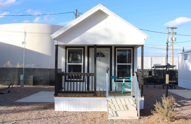 Garden Grove cottage #2