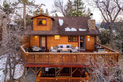 Garden Lodge Luxury Cabin Stunning Views and Hot Tub