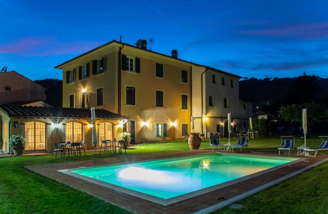 Garden Relays Villa Rosy