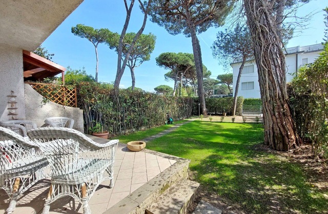 Garten, WiFI, A/C, 650m vom Meer