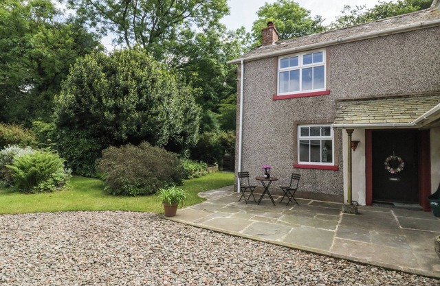 GARDENERS COTTAGE, pet friendly, with hot tub in Millom, Cumbria