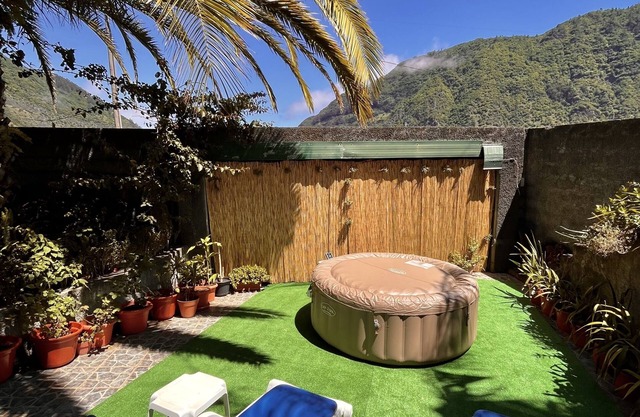 Gardens Guest House-hostel