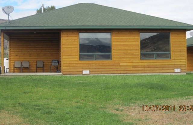 Gardiner Cabin von Yellowstone Park / Termine geöffnet