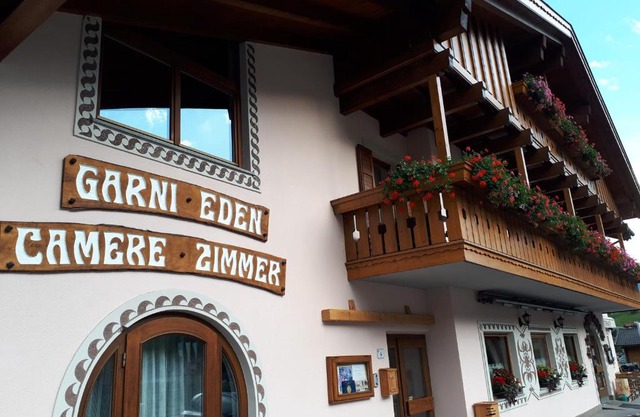 Garni Eden Bed and breakfast
