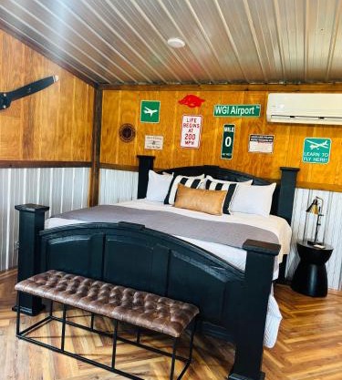Garrison Airport Guest-suite