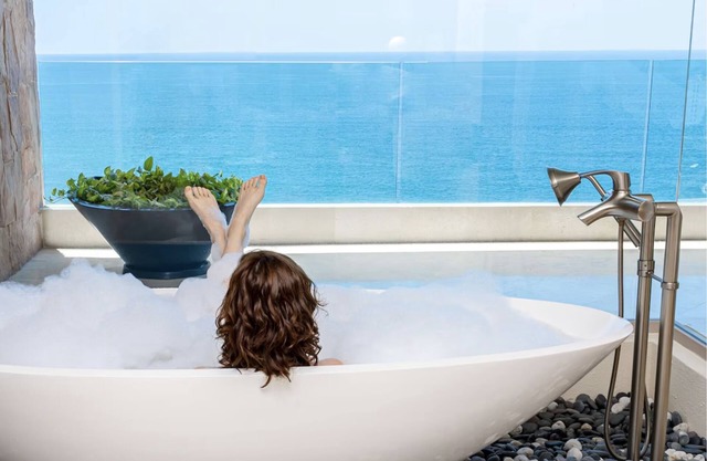 Garza Blanca 4 Diamond Resort Junior Panoramic Suite
