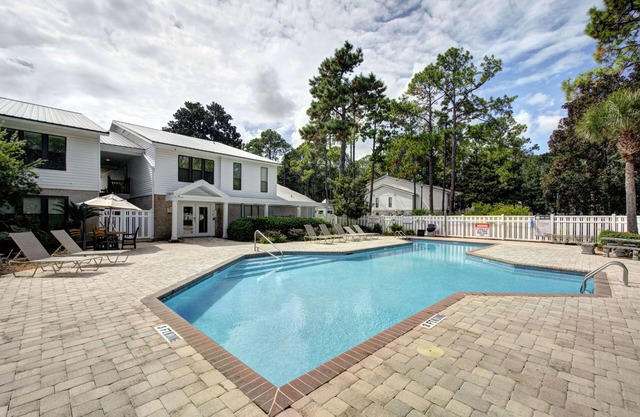 Sunny Pool | Gated Vacation Community | Walk to Nightlife | Shared Grill