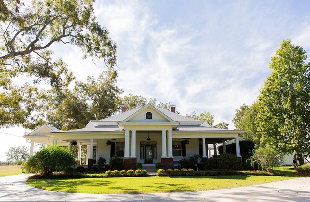 Gated Farm House Getaway Near Lake Blackshear! Peaceful and Newly renovated