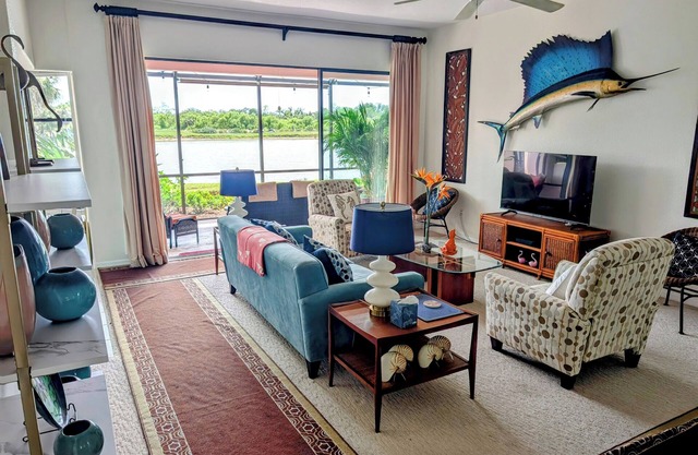 Gated Riverwood golf community, private beach club, huge variety of amenities.