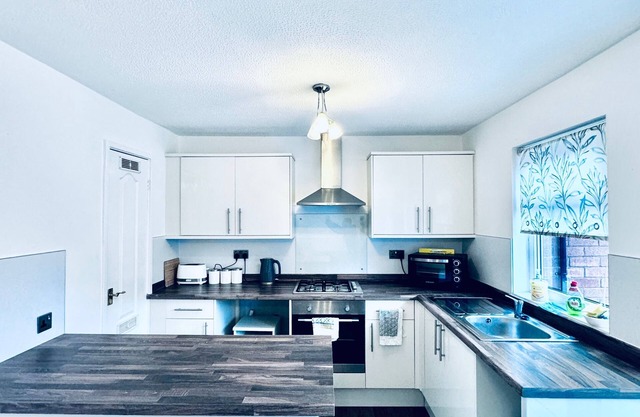 Gateshead Gem - Modern 3 Bedroom House