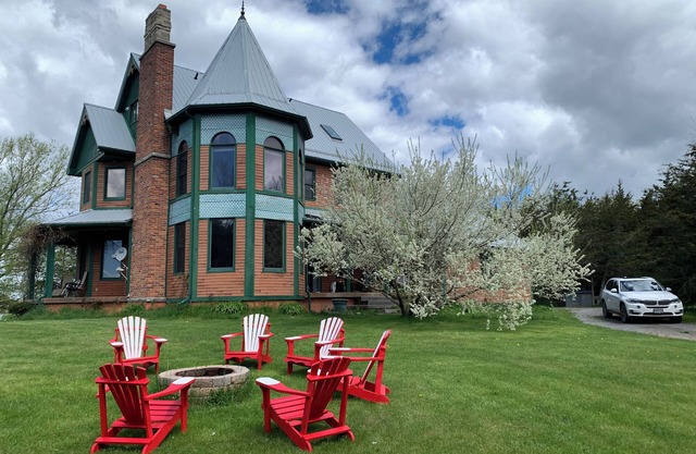 Gateway of Prince Edward County@800 ft Waterfront 20ac Forest