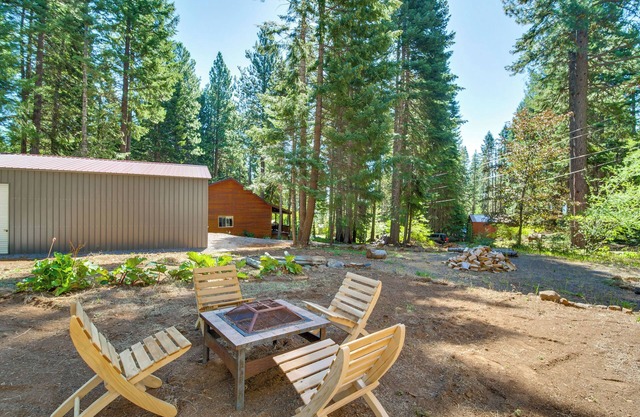 Gateway to Crater Lake: Cabin in Klamath Falls!