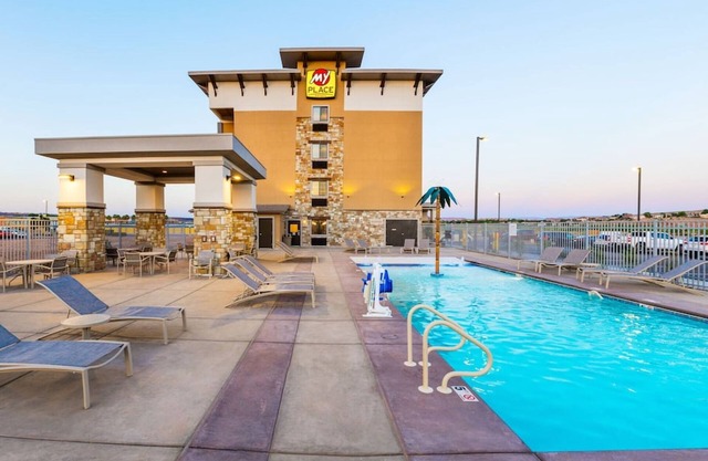 Gateway to Zion – Modern Stay in St. George w/ Kitchen