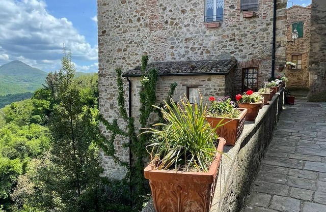 Gemütliches Haus im historischen Ortskern mit Garten und Panoramablick