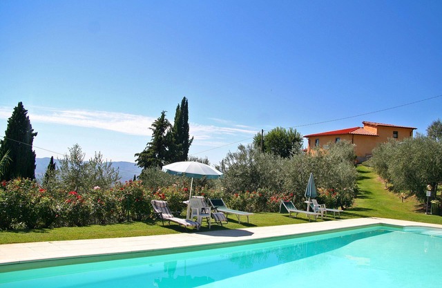 1-Bett-Wohnung in Bauernhaus 2/4 Personen; sw / pool, pvt garten, herrliche aussicht, friedlich